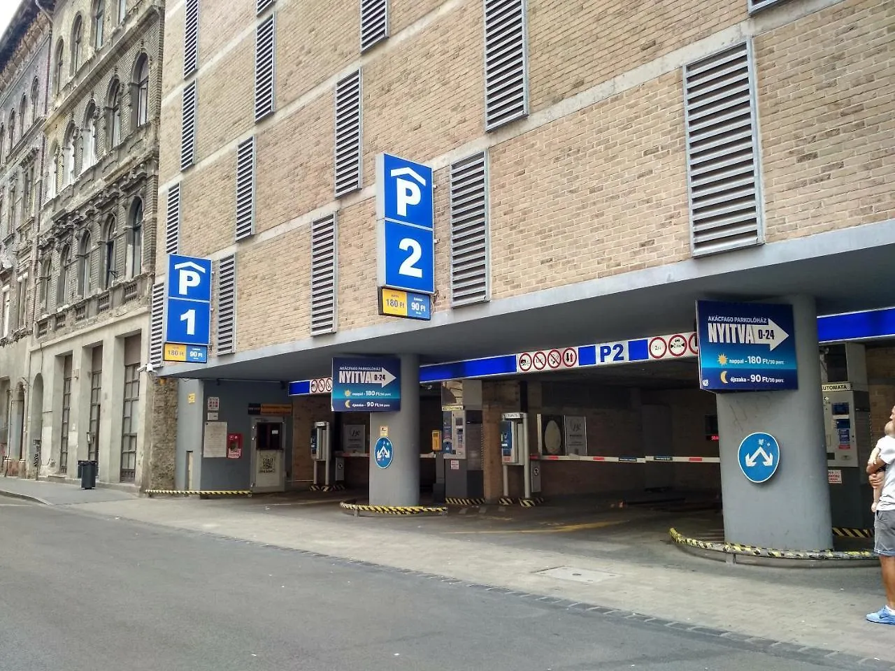 Happy Holiday Lux Apartments Budapest 0*,  Hungary