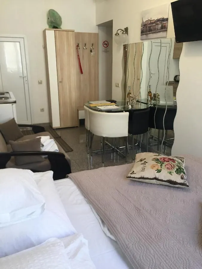 Happy Holiday Lux Apartments Budapest