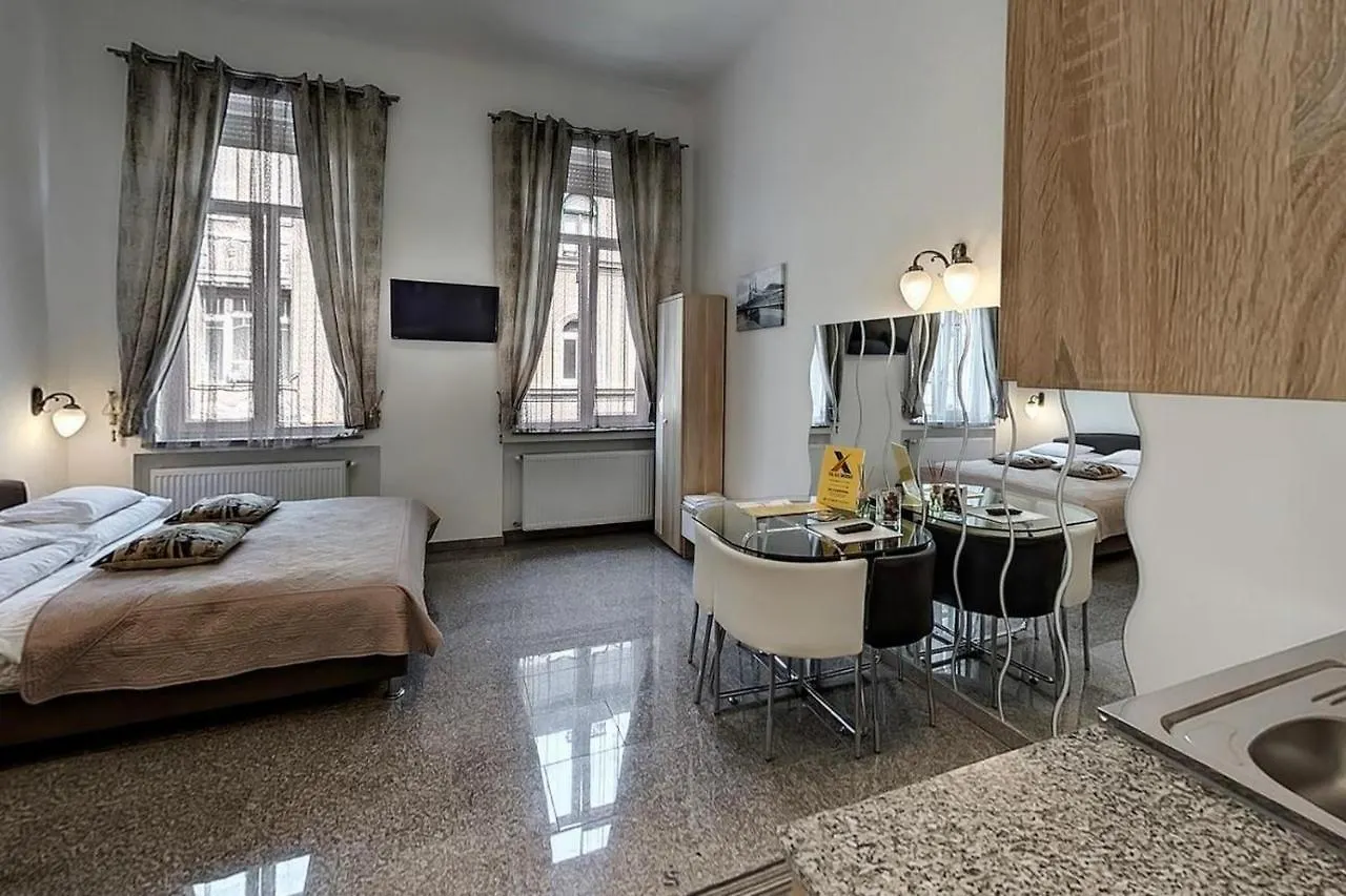 Happy Holiday Lux Apartments Budapest