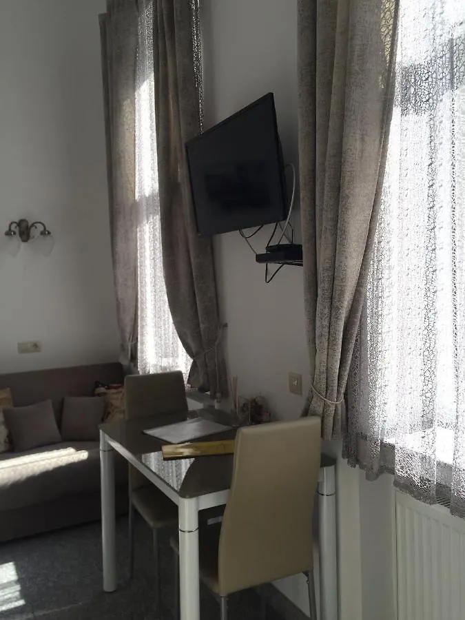 Happy Holiday Lux Apartments Budapest Hungary