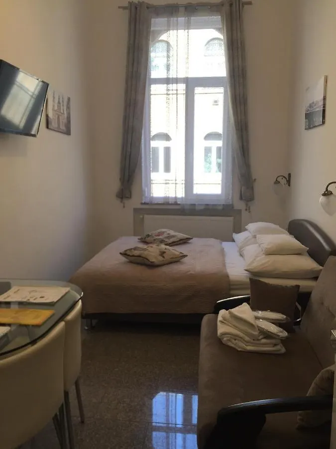 Happy Holiday Lux Apartments Budapest 0*,  Hungary